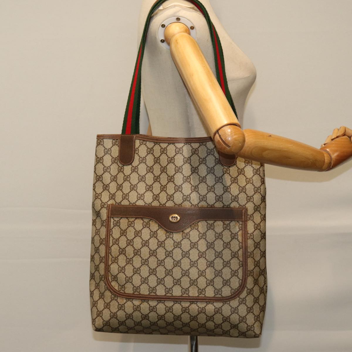 Gucci Shima line