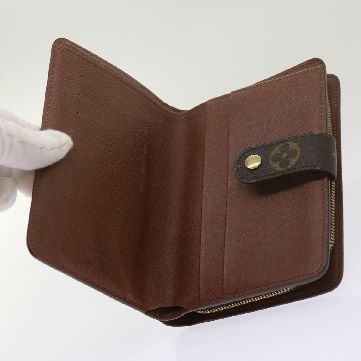 Louis Vuitton Porte papier zip