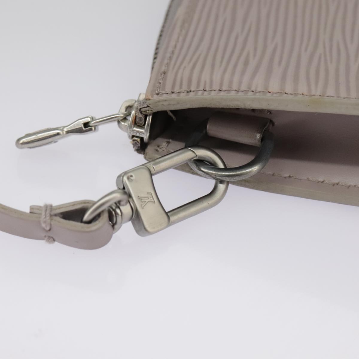 Louis Vuitton Pochette Accessoire