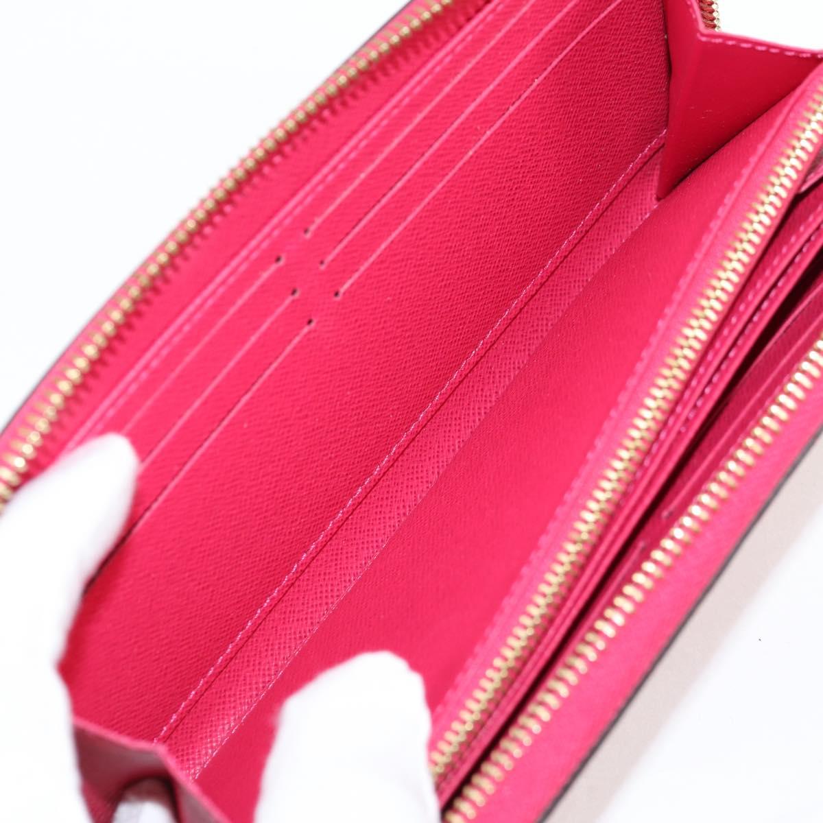 Louis Vuitton Zippy wallet