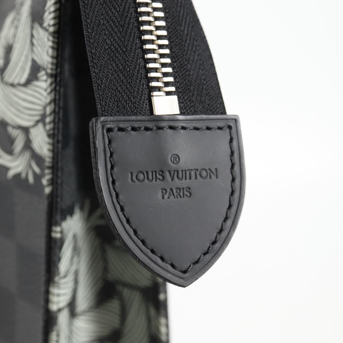 Louis Vuitton Pochette voyage