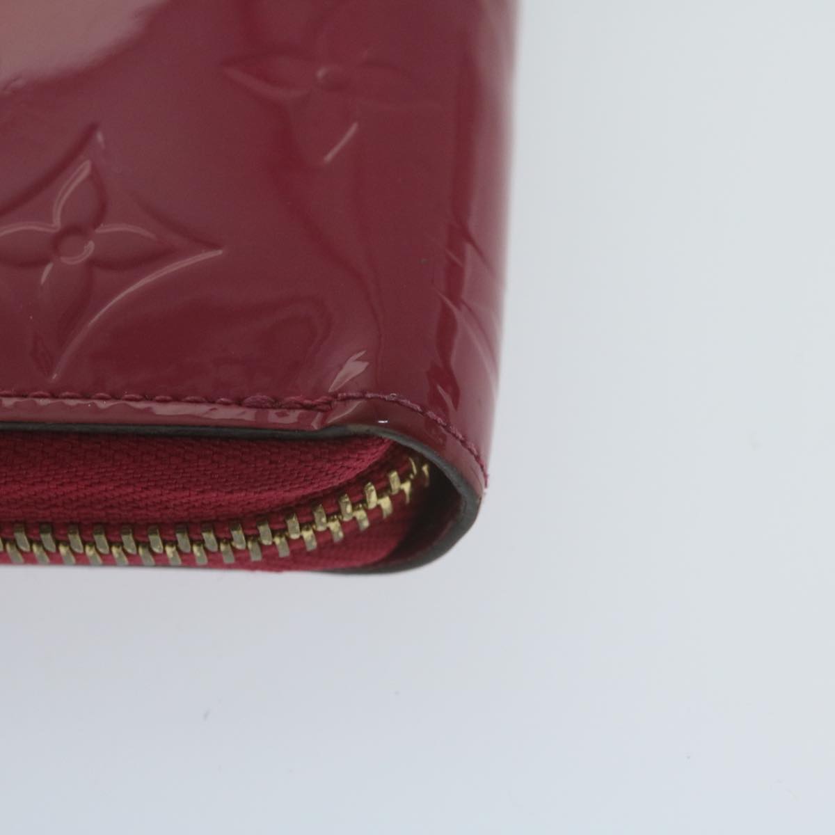 Louis Vuitton Zippy wallet