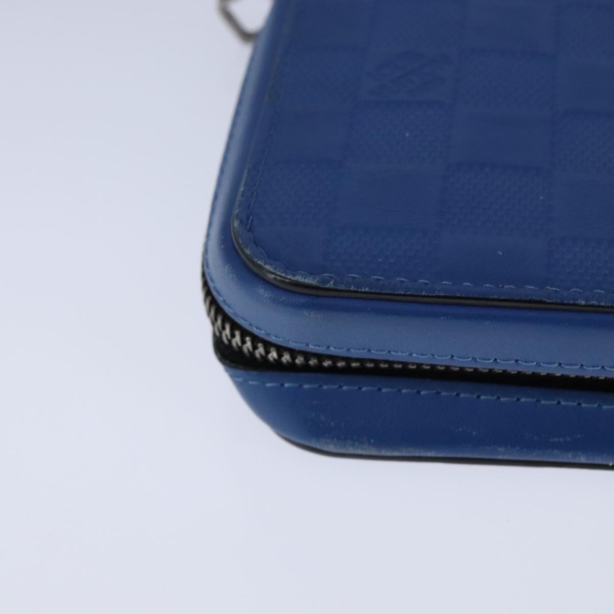 Louis Vuitton Atholl