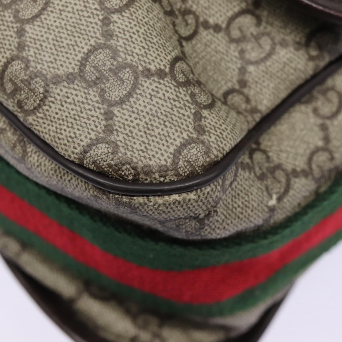 Gucci Messenger