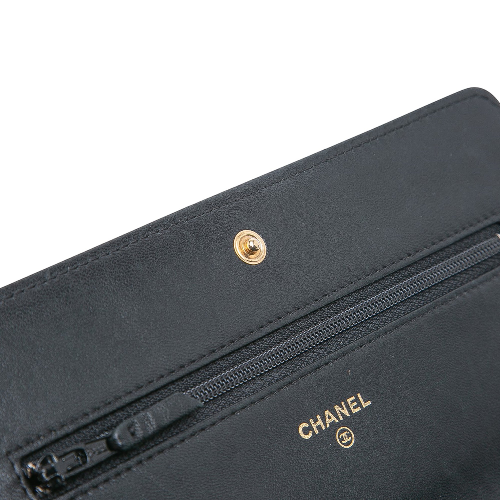 Quilted Lambskin Boy Wallet On Chain