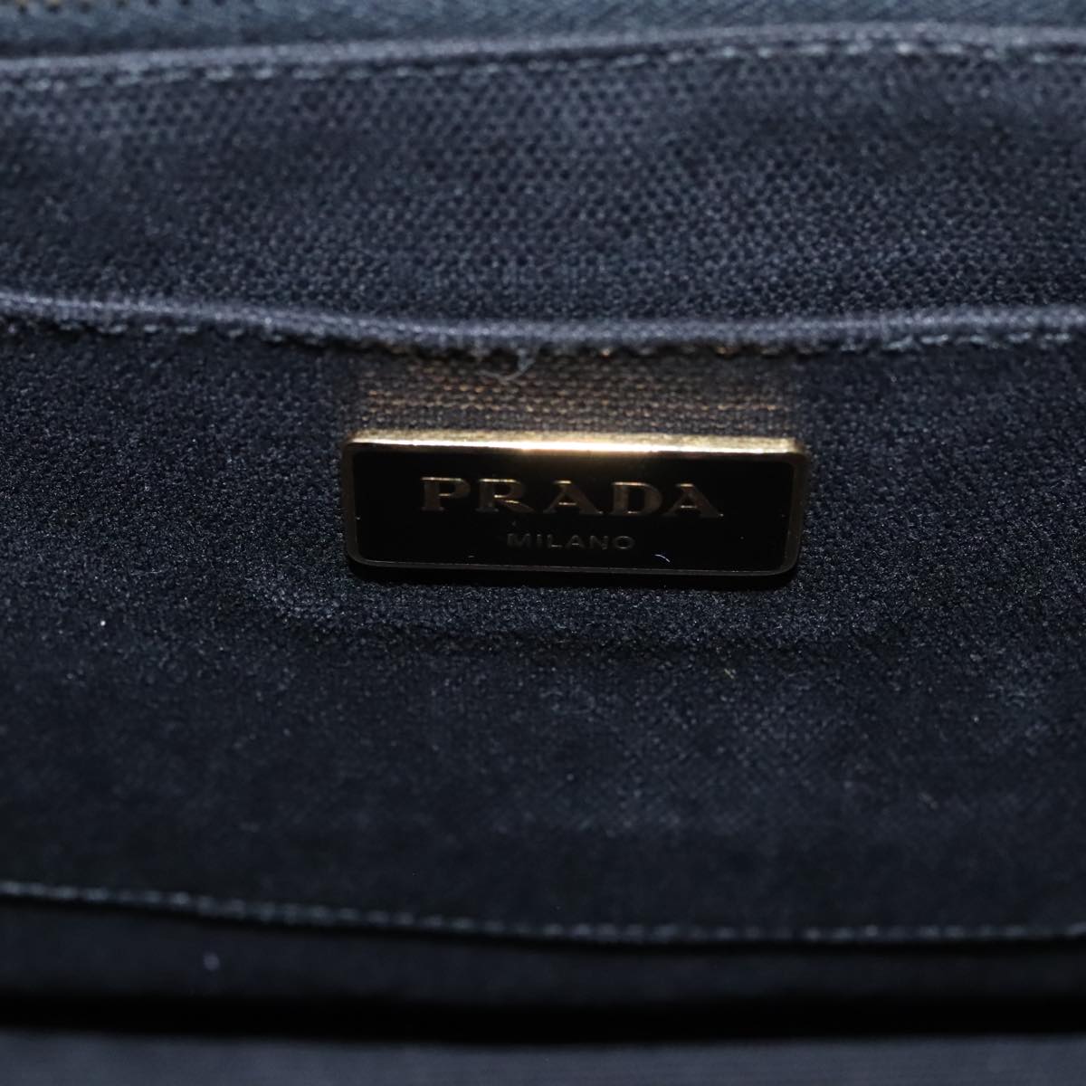 Prada Canapa