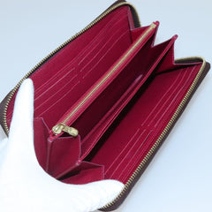 Louis Vuitton Zippy