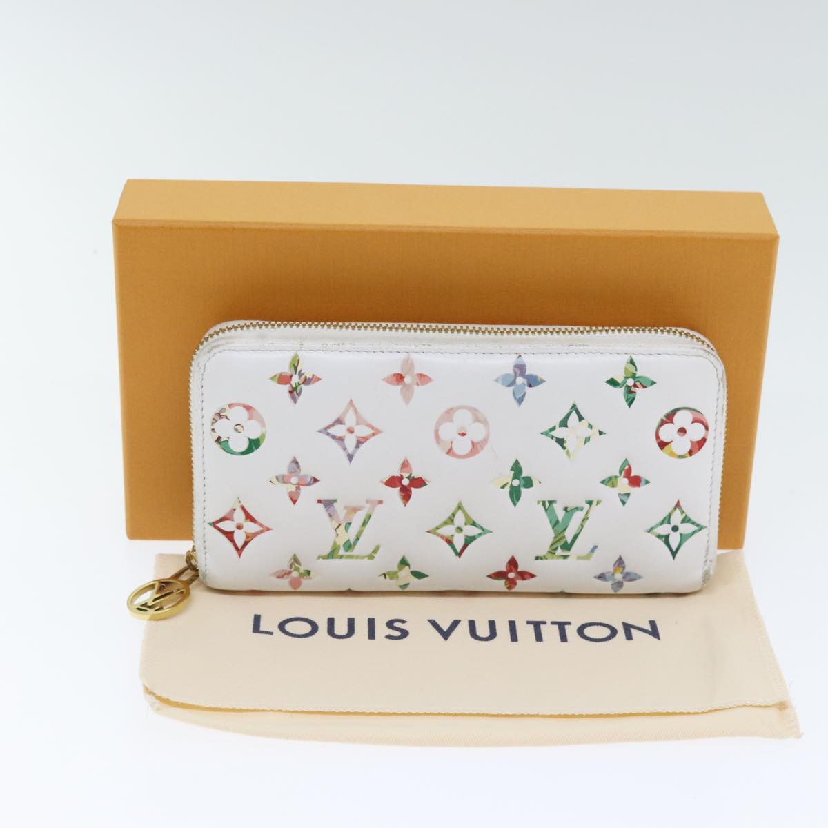 Louis Vuitton Zippy wallet