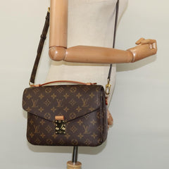 Louis Vuitton Pochette Metis