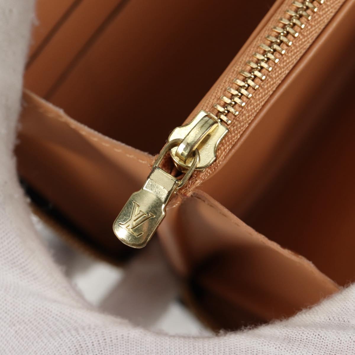 Louis Vuitton Zippy wallet