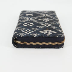 Louis Vuitton Zippy wallet