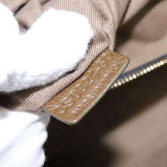 Chloé