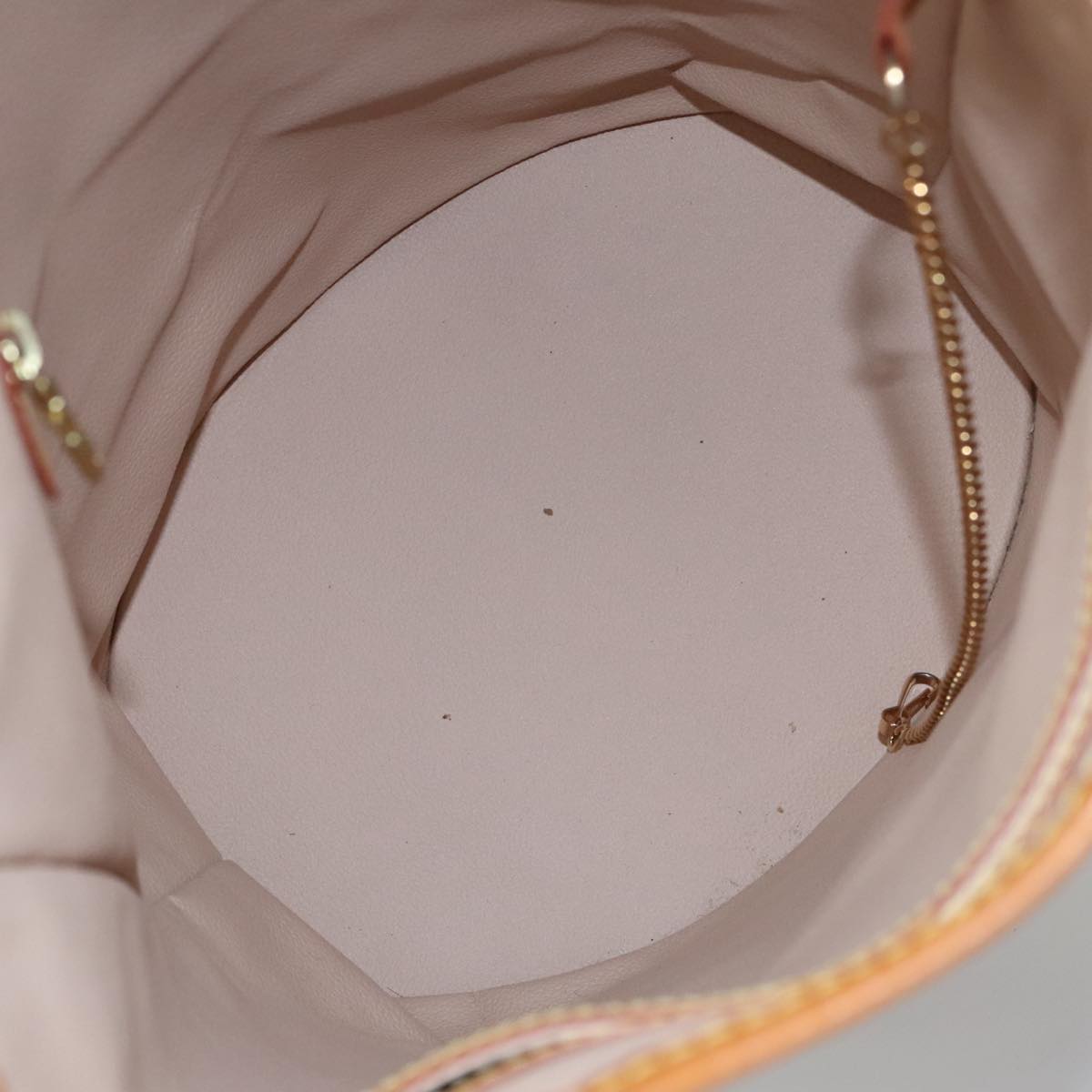 Louis Vuitton Bucket GM