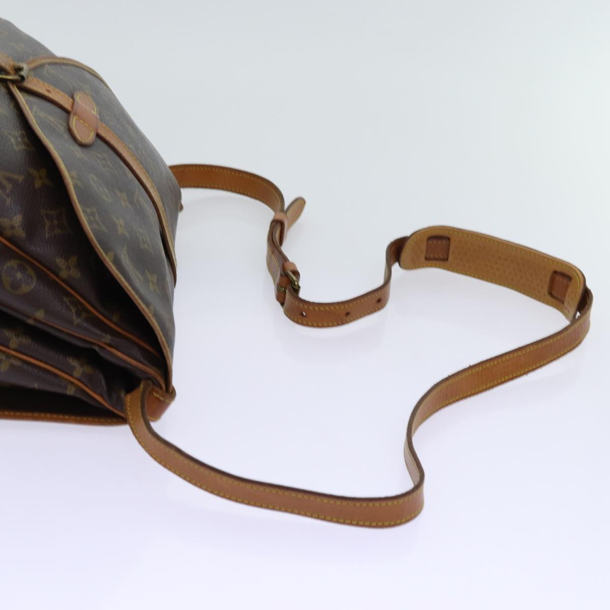 Louis Vuitton Saumur