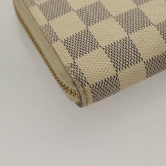 Louis Vuitton Zippy wallet