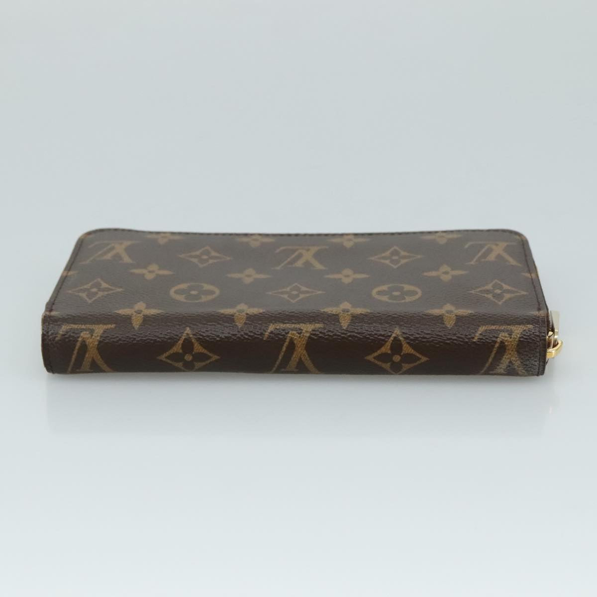 Louis Vuitton Zippy wallet