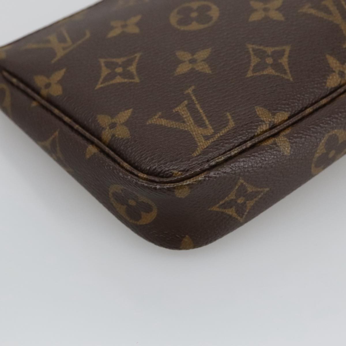 Louis Vuitton Pochette Accessoire