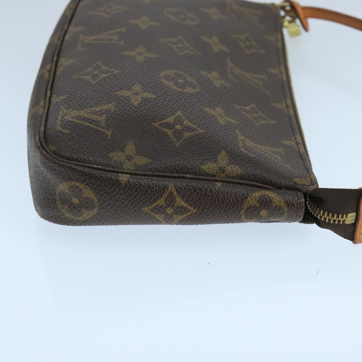 Louis Vuitton Pochette Accessoire