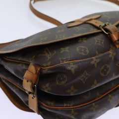 Louis Vuitton Saumur