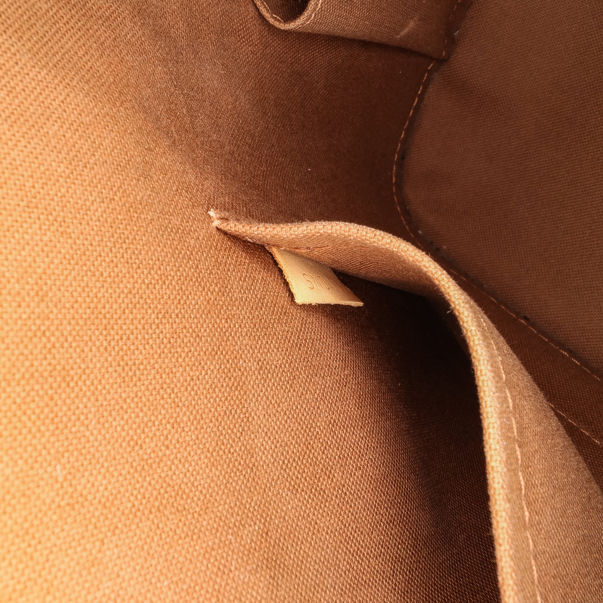 Monogram Alma PM