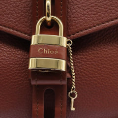 Chloé Aby