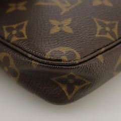 Louis Vuitton Pochette Accessoire