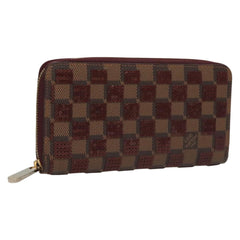 Louis Vuitton Zippy wallet