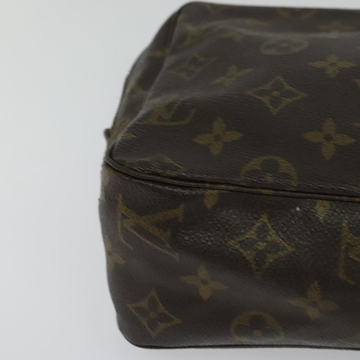 Louis Vuitton Trousse Toilette 28