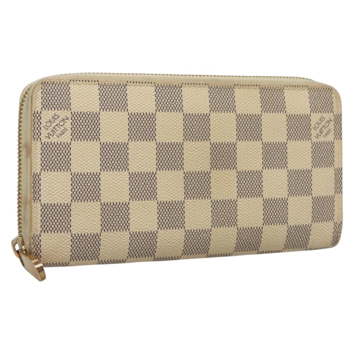 Louis Vuitton Zippy wallet