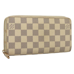 Louis Vuitton Zippy wallet
