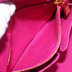 Prada Canapa