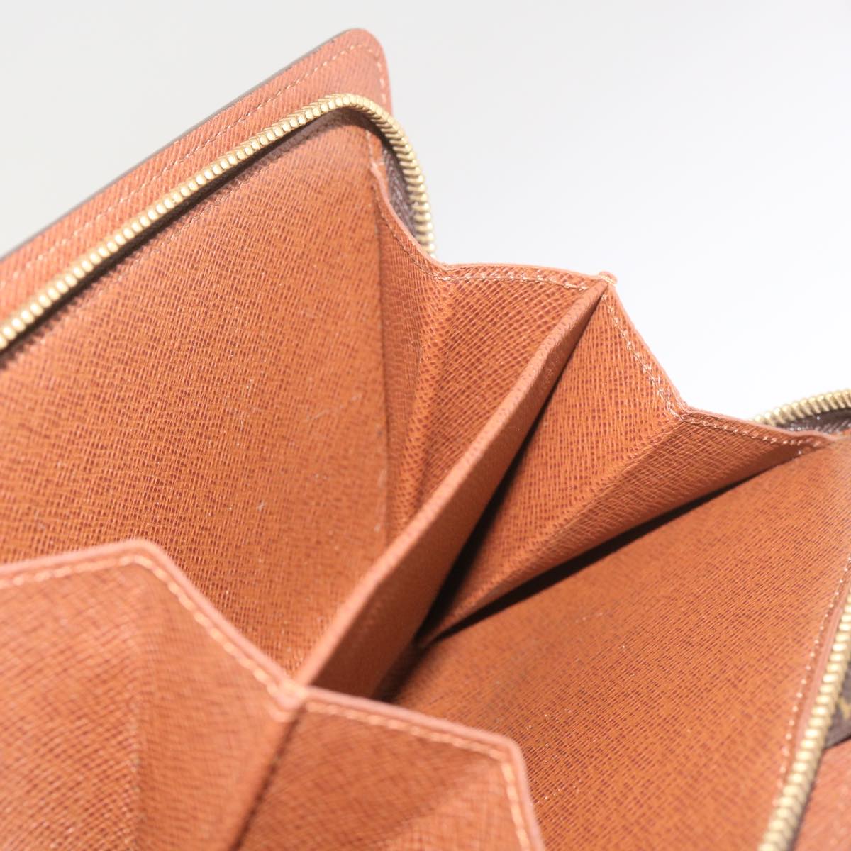 Louis Vuitton Porte papier zip