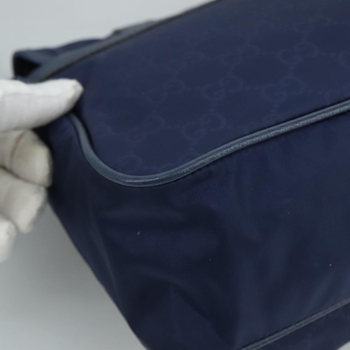 Gucci Messenger