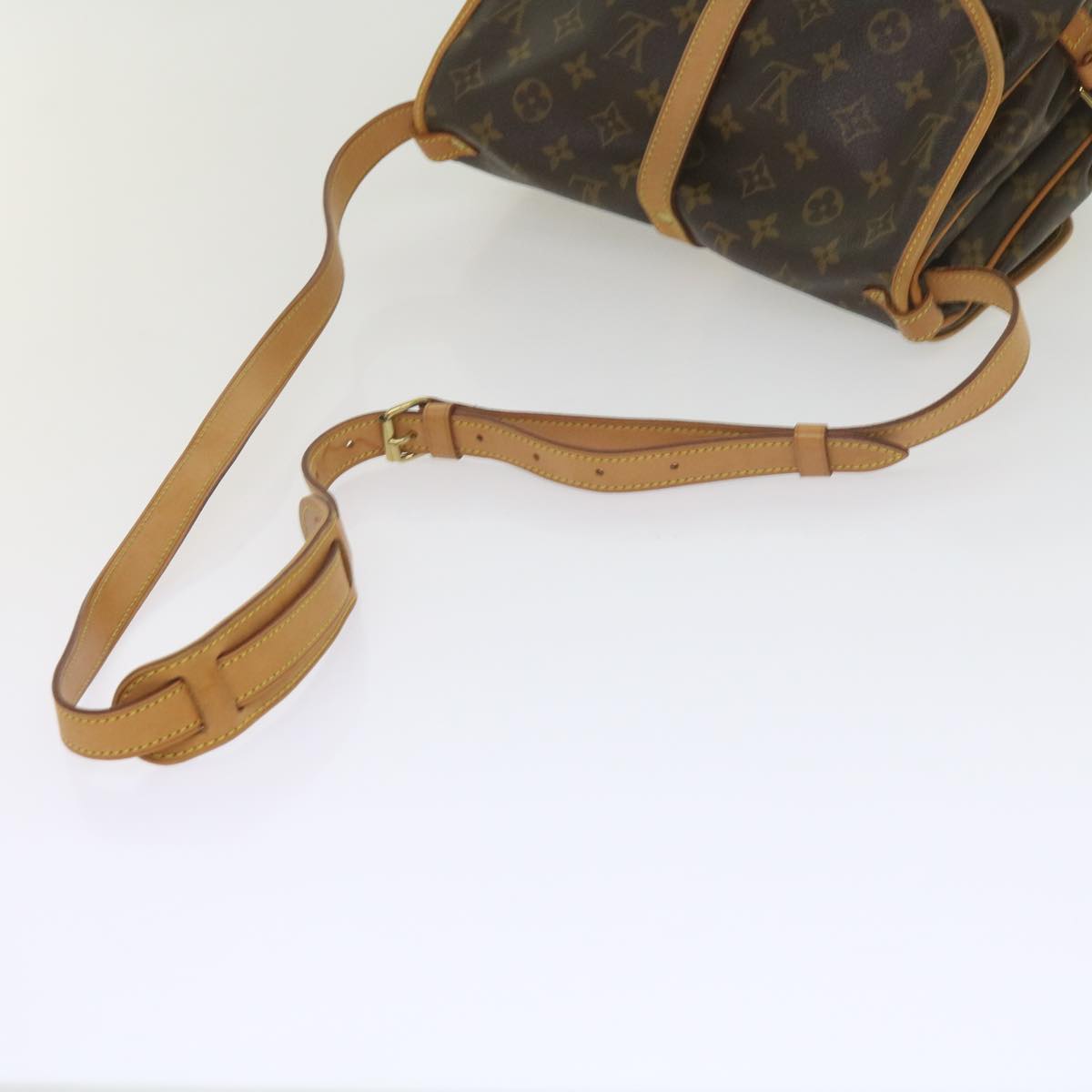 Louis Vuitton Saumur 30
