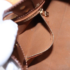 Louis Vuitton Reade