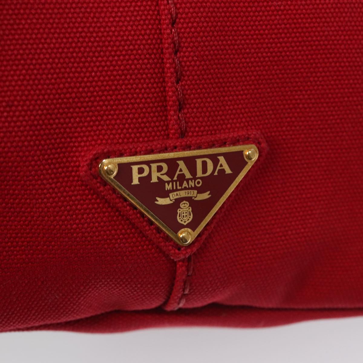 Prada Canapa