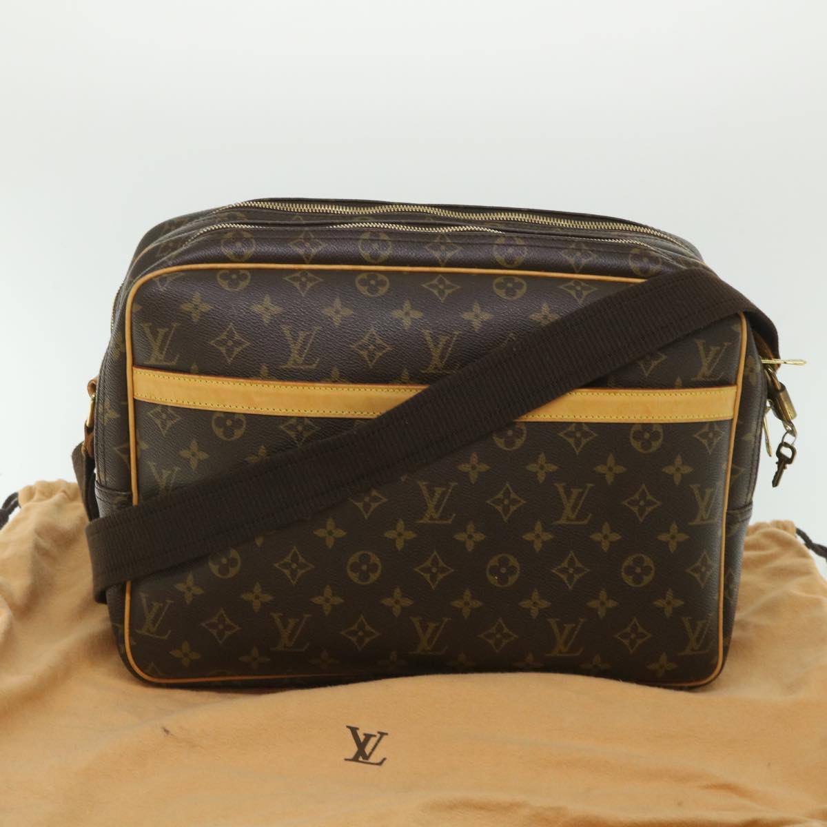 Louis Vuitton Reporter