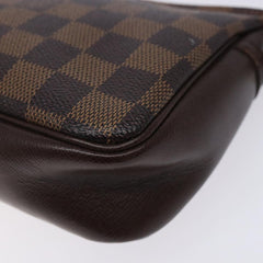 Louis Vuitton Trousse makeup
