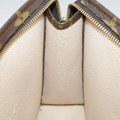 Louis Vuitton Poche Toilette 19
