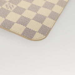 Louis Vuitton Neverfull pouch