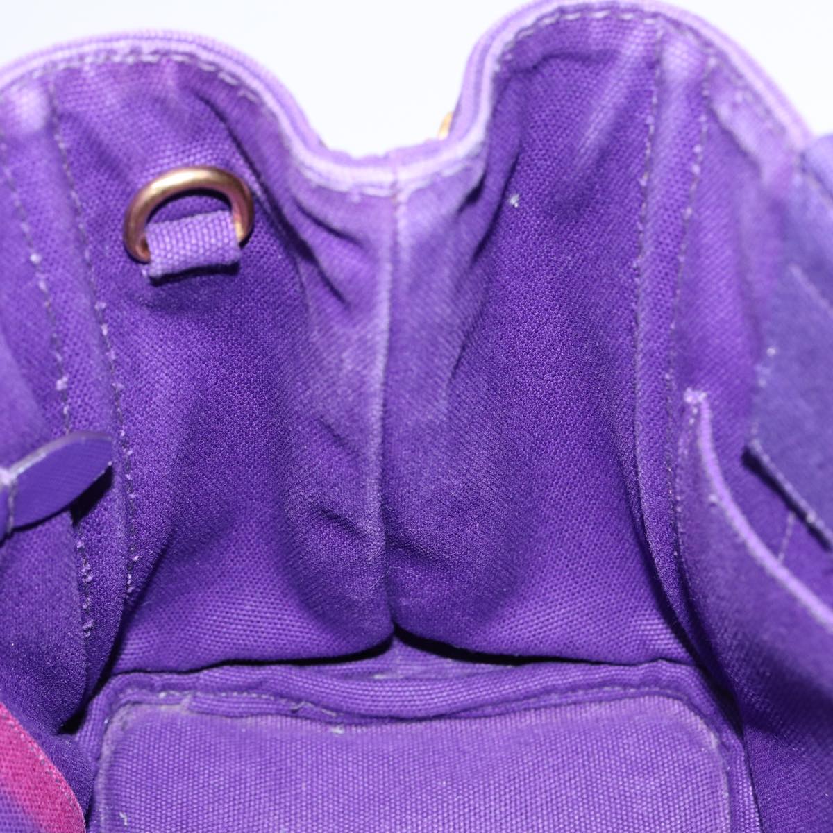 Prada Canapa
