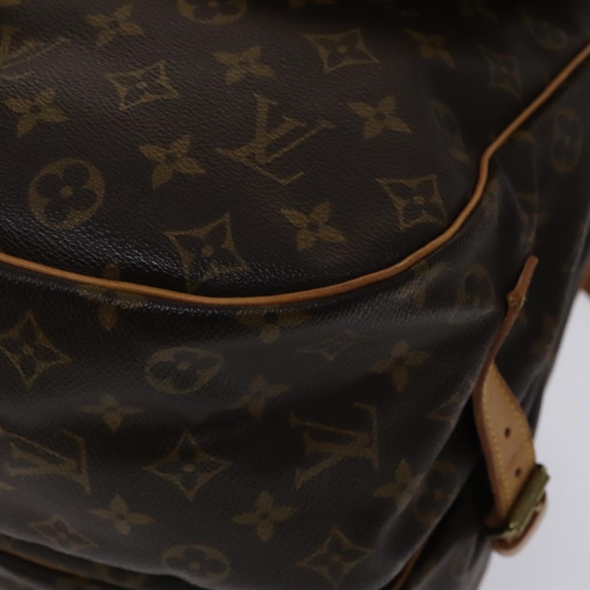 Louis Vuitton Saumur 35