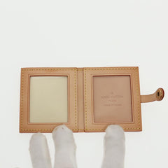 Louis Vuitton Porte photo