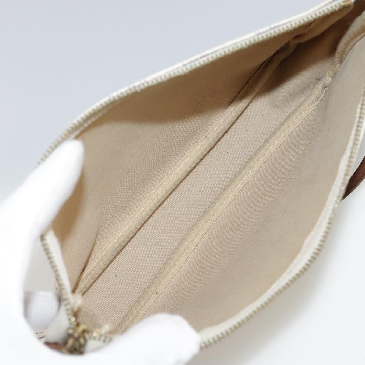 Louis Vuitton Pochette Accessoire