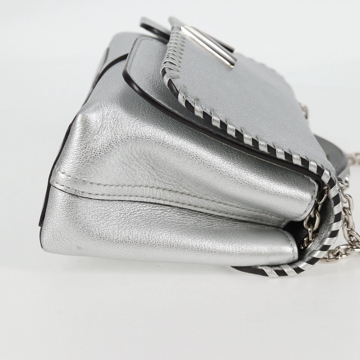 Louis Vuitton Very Chain