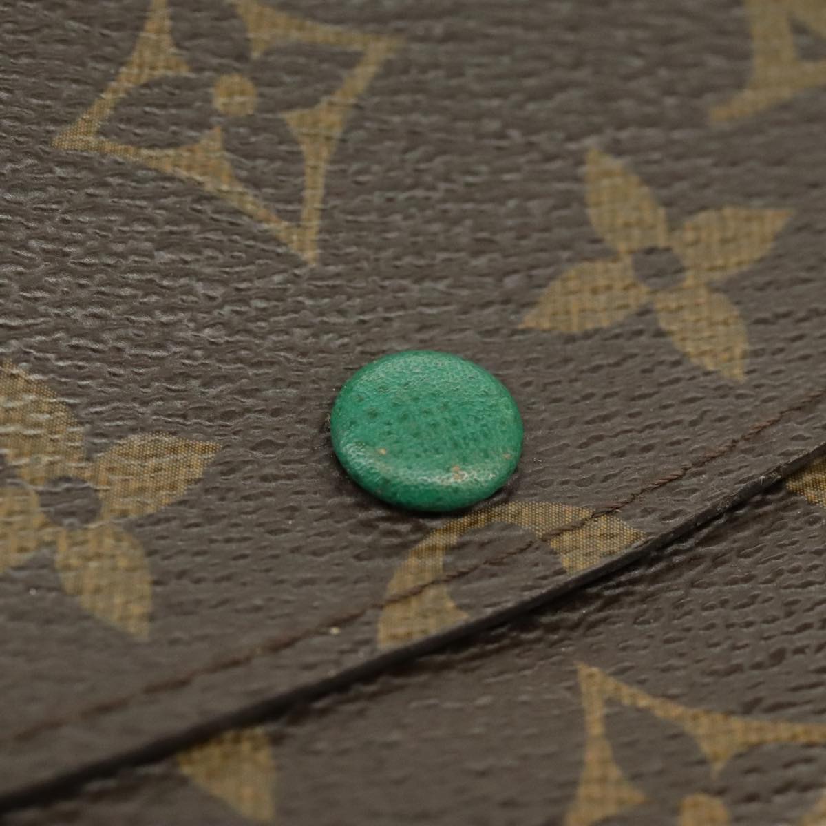 Louis Vuitton Emilie
