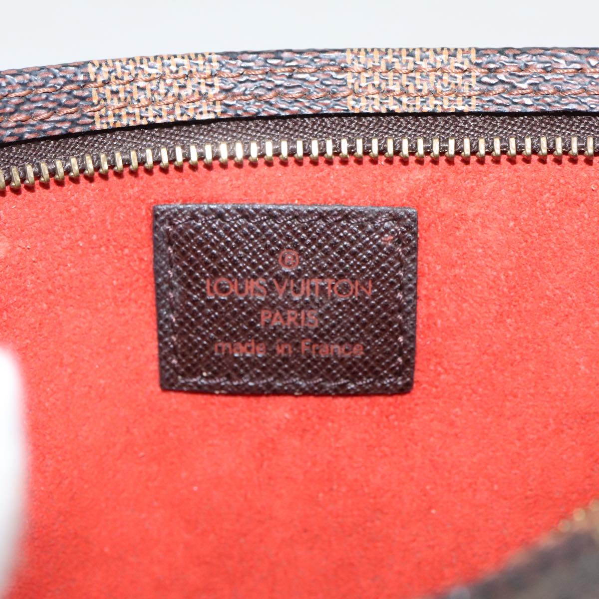 Louis Vuitton Marais