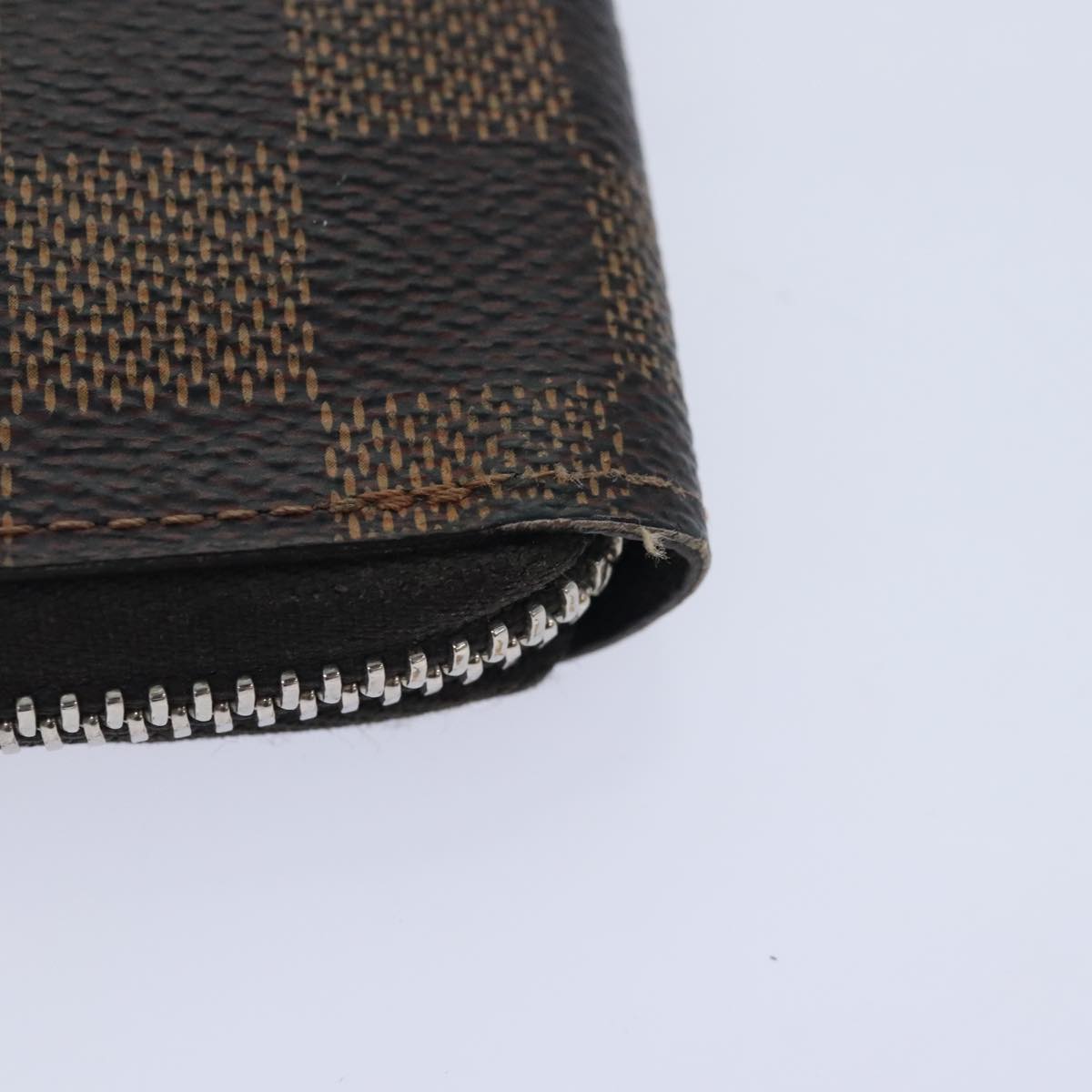 Louis Vuitton Zippy Wallet Vertical