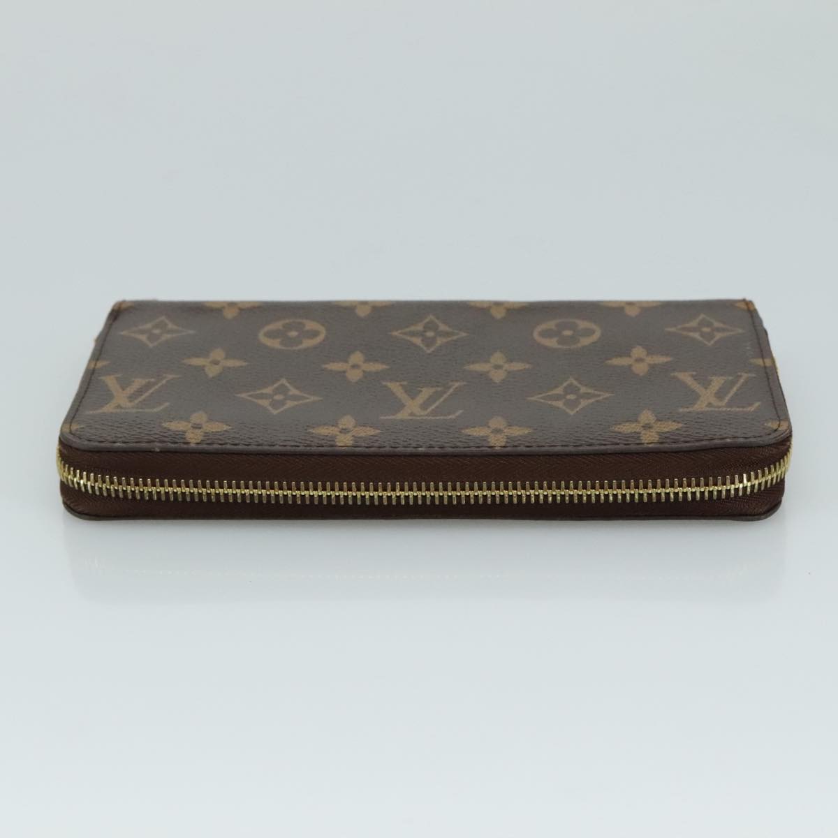 Louis Vuitton Zippy wallet