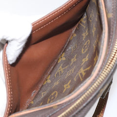Louis Vuitton Jeune fille